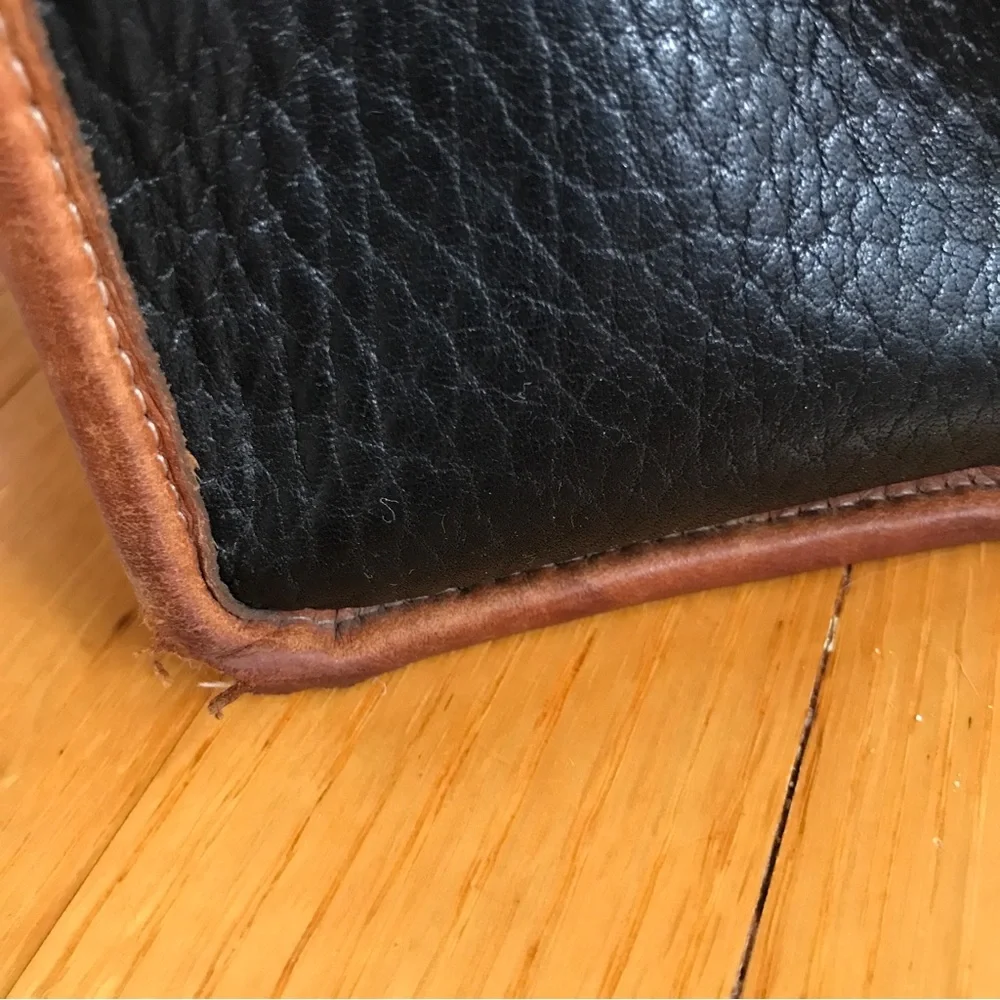Vintage Authentic Dooney & Bourke Pebbled Leather Satchel
